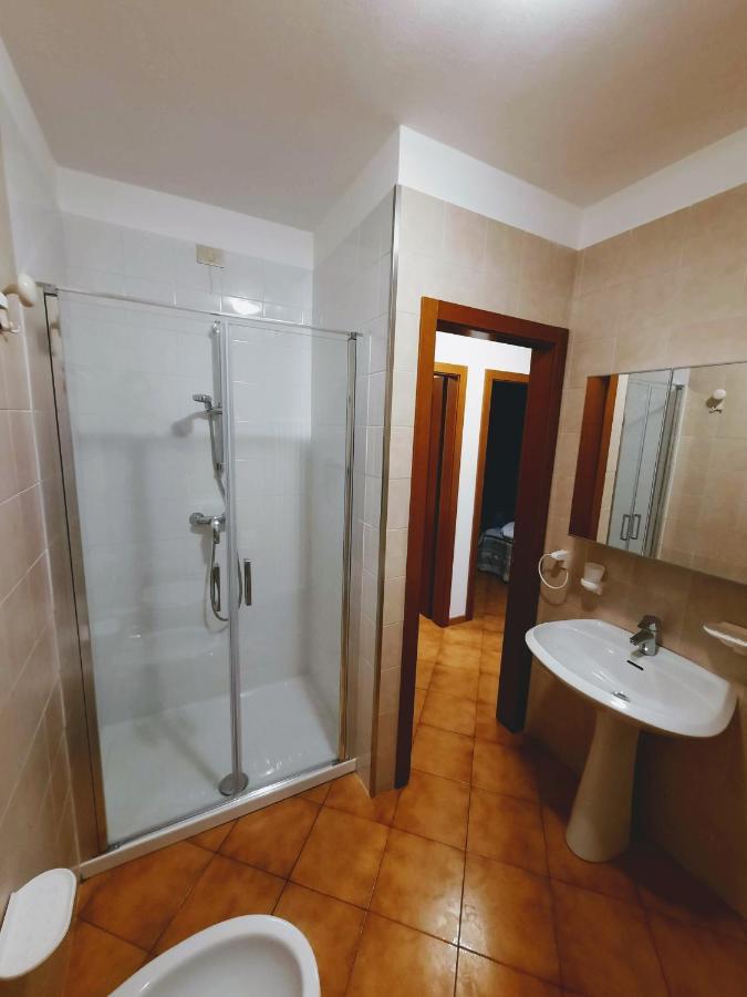 Comano Terme Apart Luaran gambar
