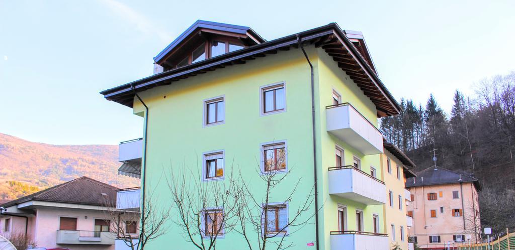 Comano Terme Apart Luaran gambar